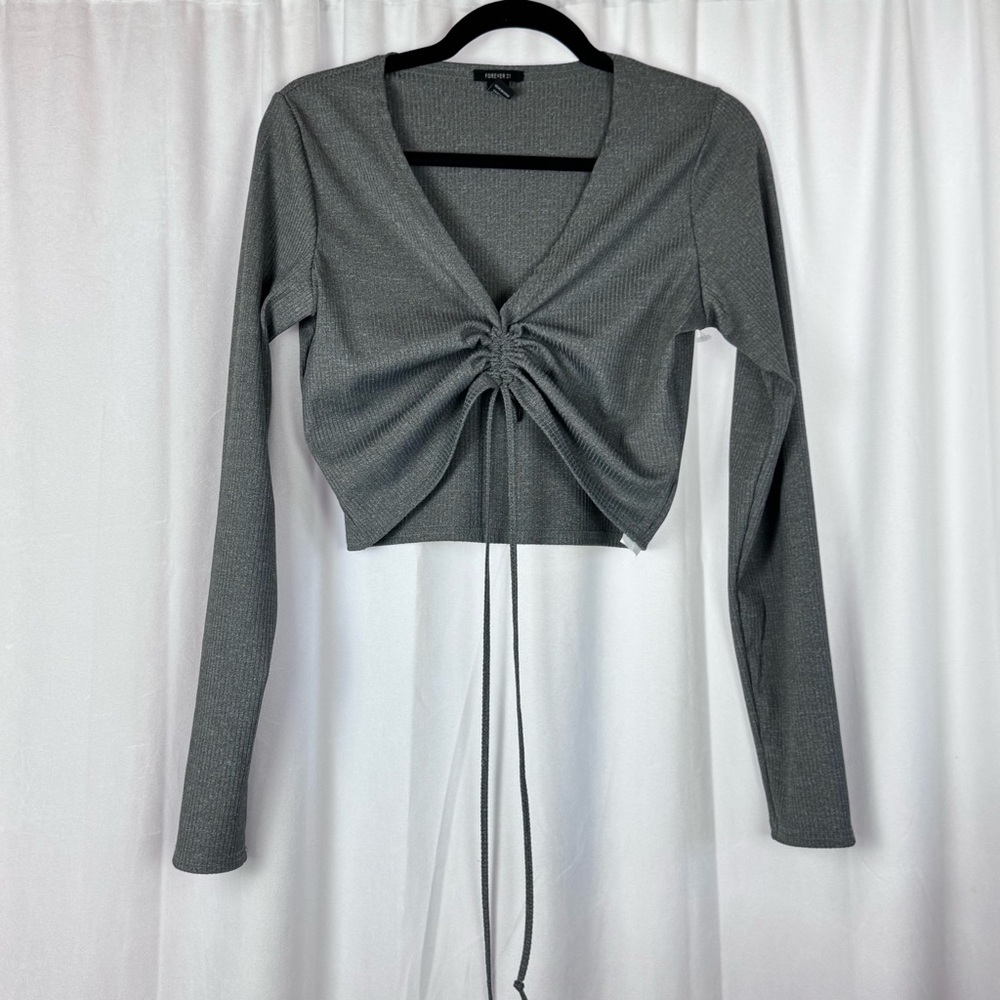 Forever 21 Gray Ruched Crop Long Sleeve Blouse with Tie FrontPre-Owned